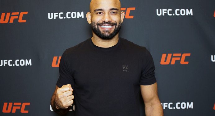 Warlley Alves se emociona ao ser incluído no jogo oficial do UFC: “Sonho realizado”