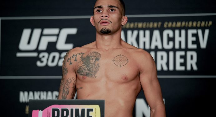 André Mascote relembra falha na balança no UFC 302: “Fiquei desesperado”