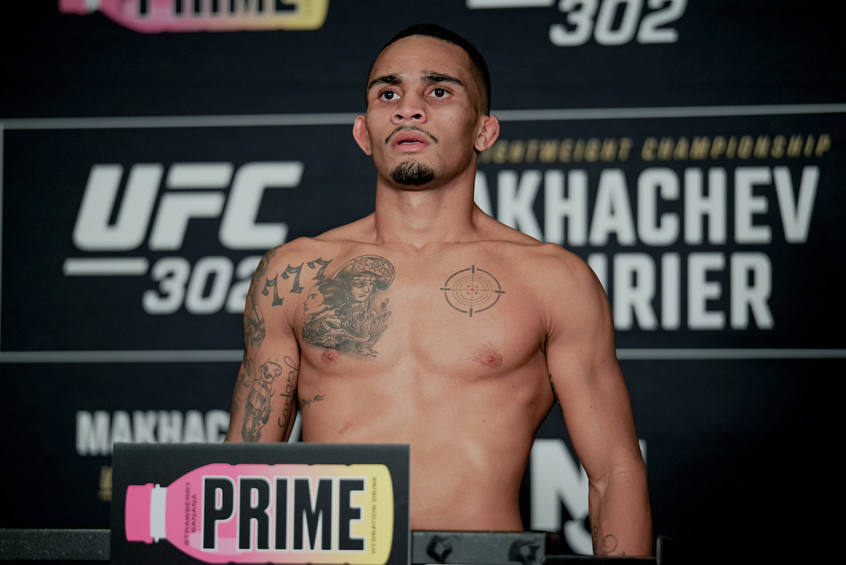 André Mascote relembra falha na balança no UFC 302: “Fiquei desesperado”