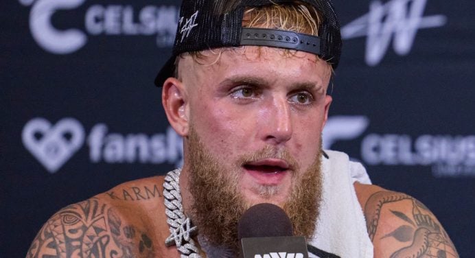 Jake Paul impõe condição para deixar de criticar Dana White sobre pagamento dos lutadores