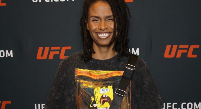 Luana Dread exalta camp com ajuda de lutadoras brasileiras em Las Vegas