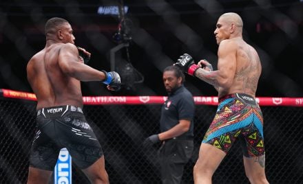 Jamahal Hill e Alex Poatan duelam na luta principal do UFC 300