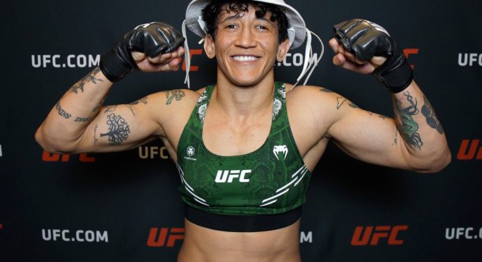 Virna Jandiroba aposta em “estilo estranho” para destronar campeã do UFC