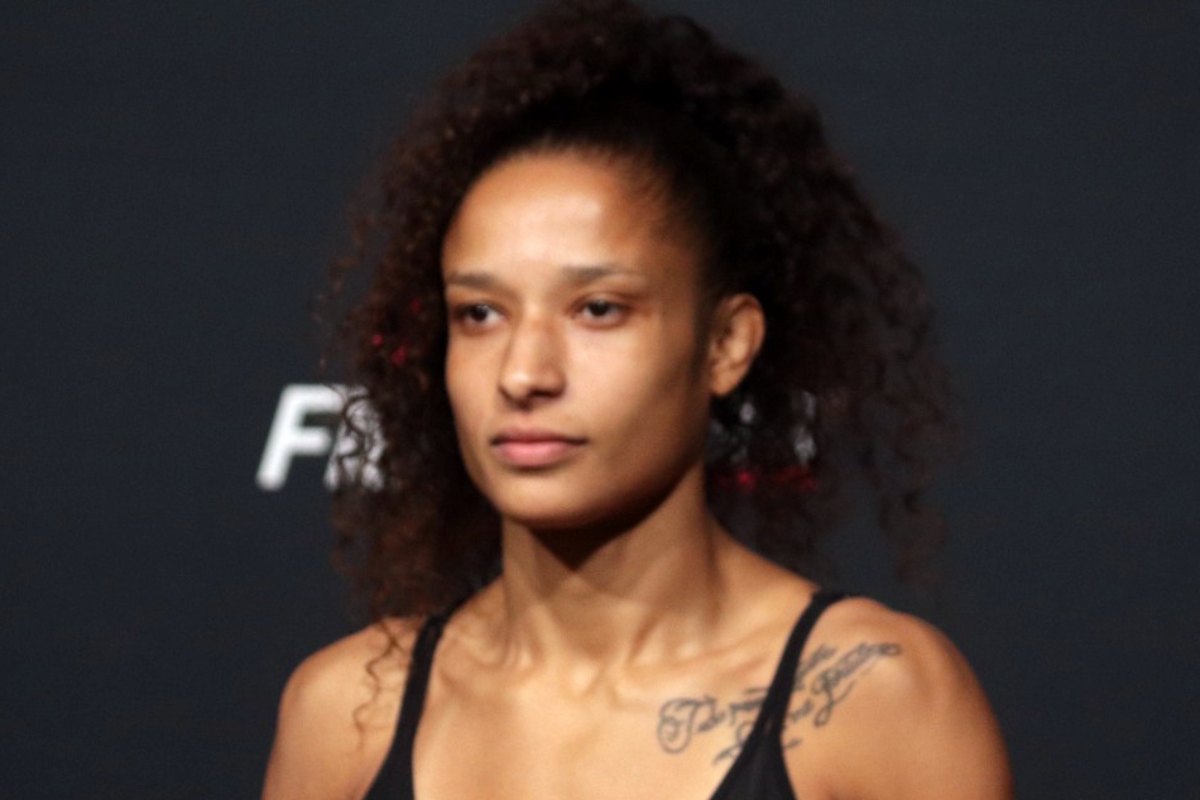 Jacqueline Cavalcanti integra os galos do UFC