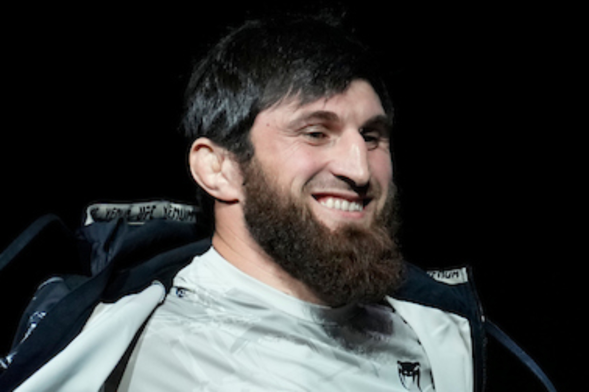 Magomed Ankalaev integra a elite dos meio-pesados do UFC