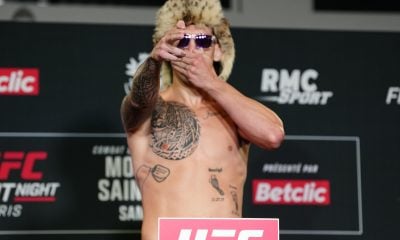 Brendan Allen posa para foto na pesagem do UFC Paris.