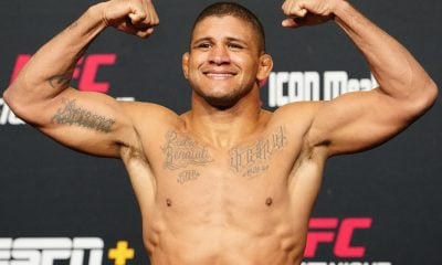 Gilbert Durinho posa na balança ao bater o peso para lutar no UFC Vegas 97.