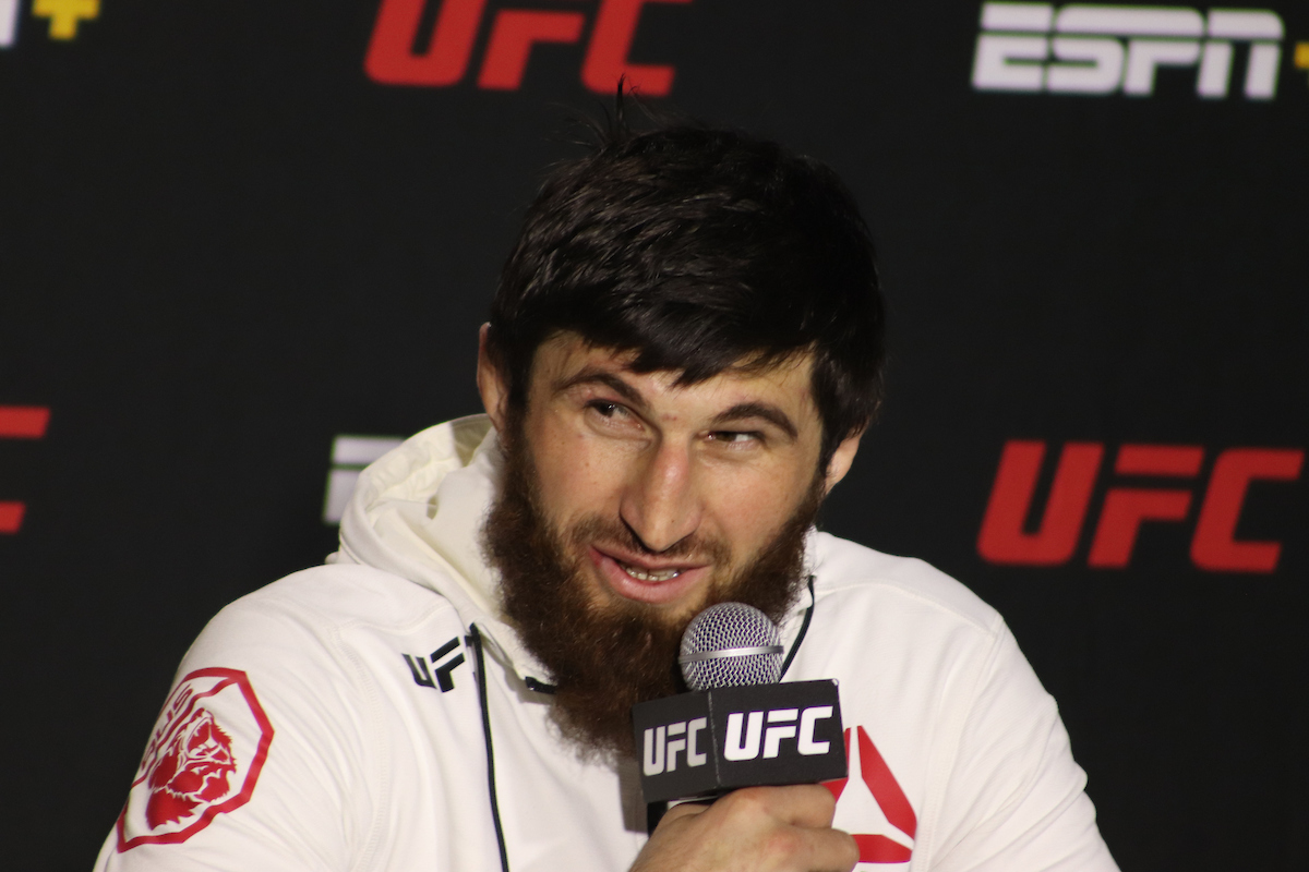 Magomed Ankalaev é um dos principais nomes do meio-pesado do UFC.