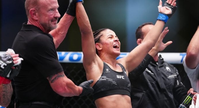 Natália Silva pede disputa de título no UFC e exalta ‘mentalidade de campeã’