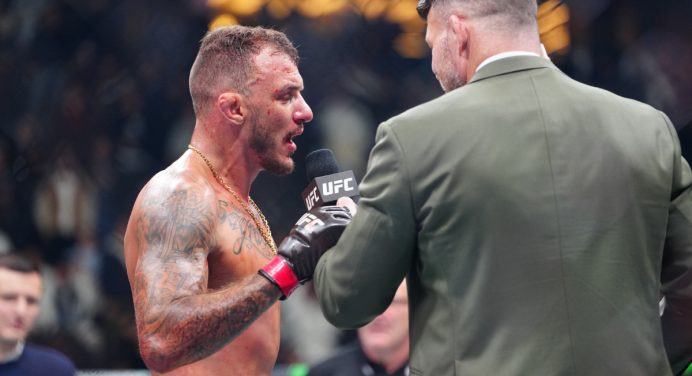 Renato Moicano propõe desafio ousado para Dan Hooker: “Aposto minha bolsa”