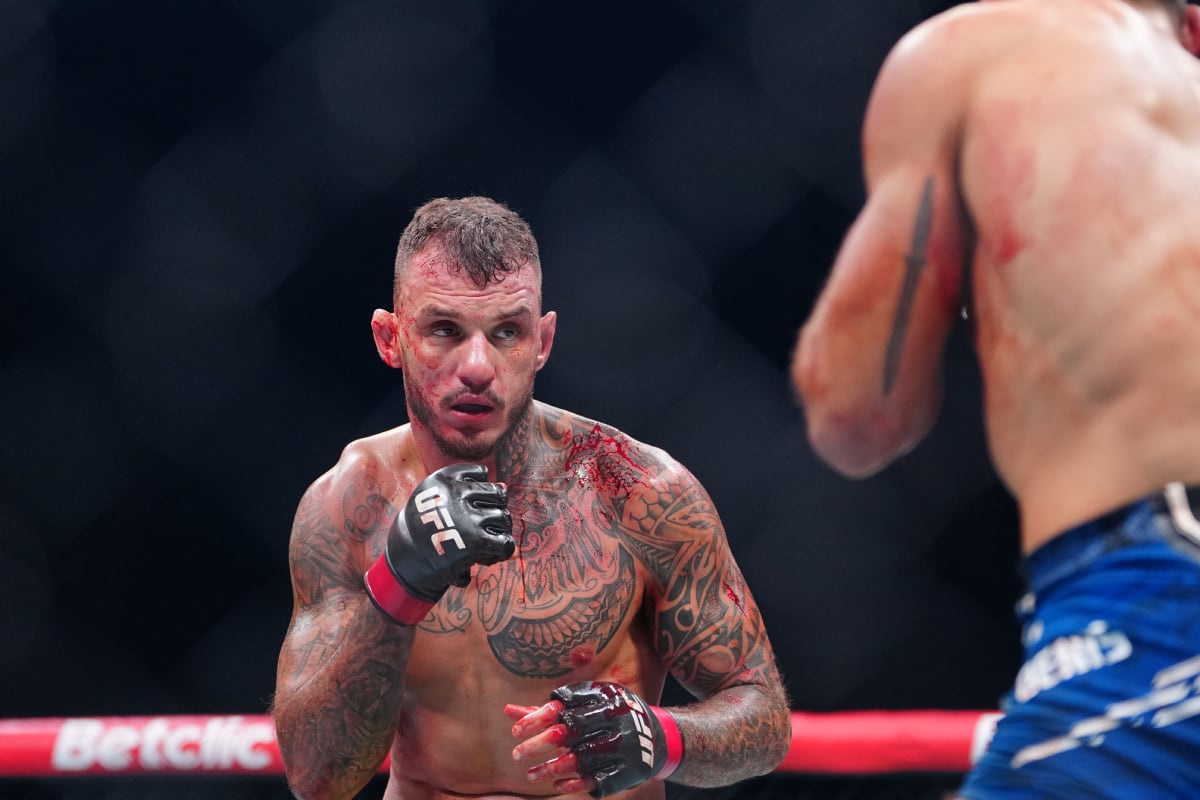 Renato Moicano venceu Benoit Saint Denis na luta principal do UFC Paris.