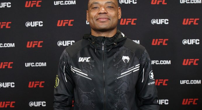 Cesinha exalta importância de voltar a vencer e mira rival do top 15 após o UFC 307