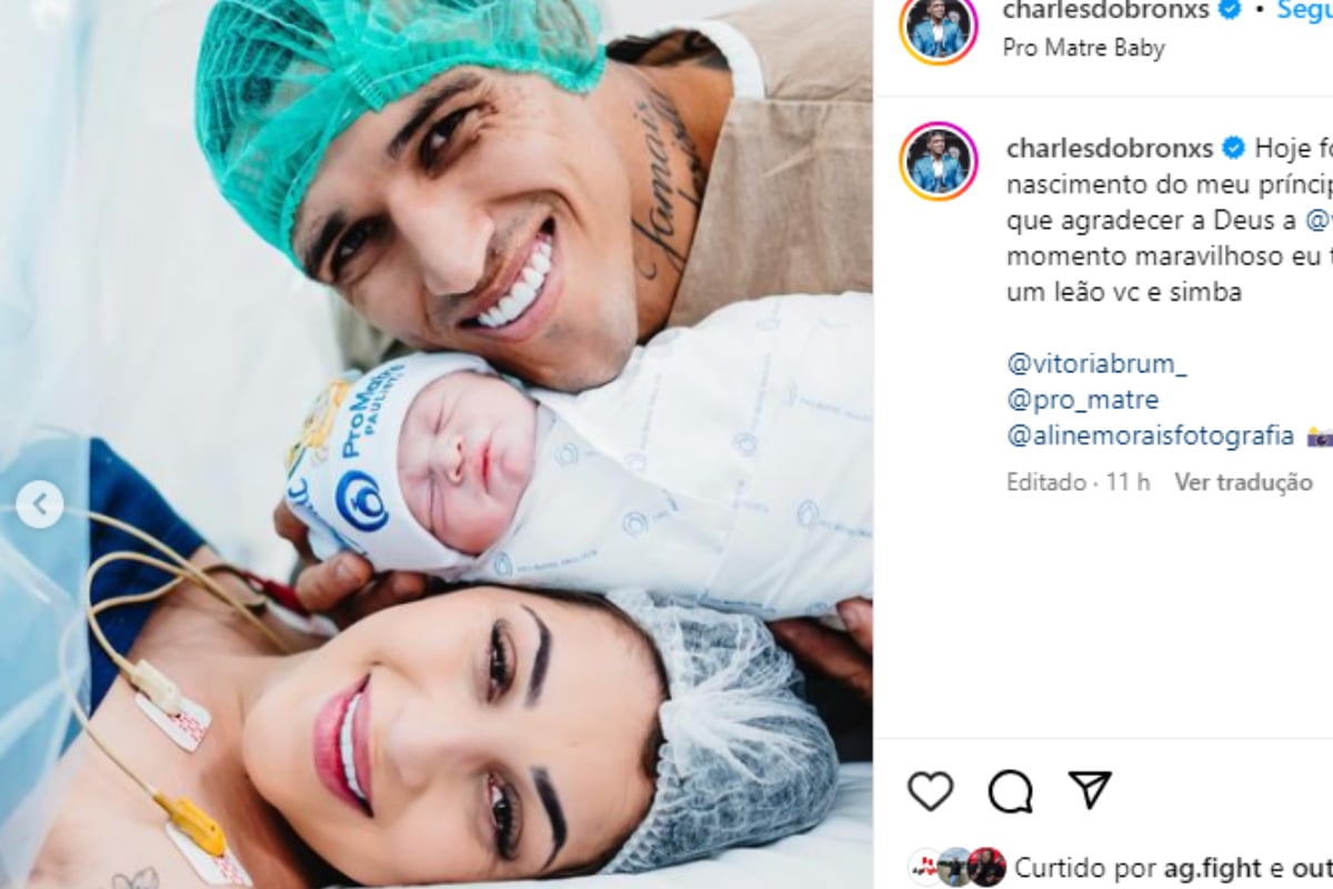 Charles Do Bronx comemora nascimento do filho ao lado da namorada