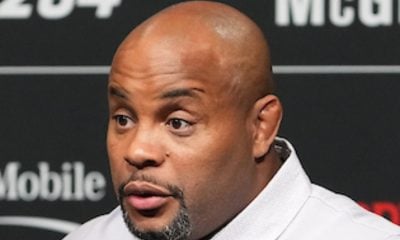 Ex-campeão do UFC, Daniel Cormier integra o Hall da Fama da organização e atua como comentarista