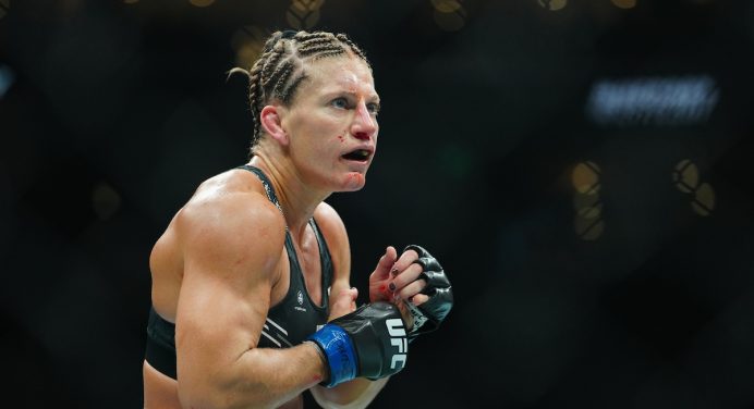 Treinador de Kayla Harrison rebate acusações de doping feitas por Julianna Peña