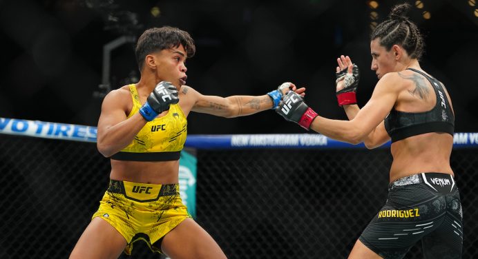UFC 307: Iasmin Lucindo vence luta parelha contra Marina Rodriguez em duelo de brasileiras
