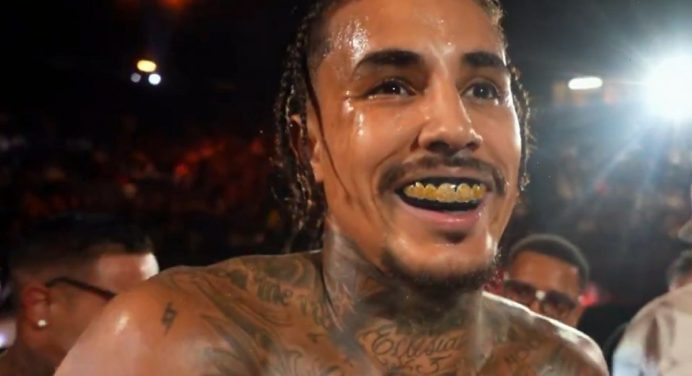MC Livinho desafia Whindersson Nunes para luta de boxe após nocautear no Fight Music Show