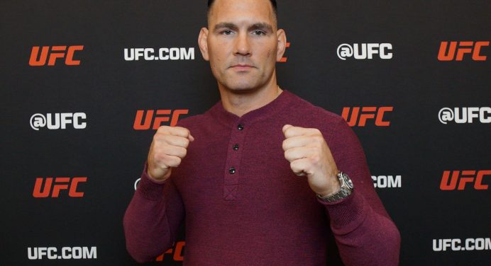 Chris Weidman ameniza desentendimento com Bruno Blindado: “Desejo tudo de melhor a ele”