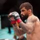 Elizeu Capoeira concentrado durante sua luta no UFC Vegas 100