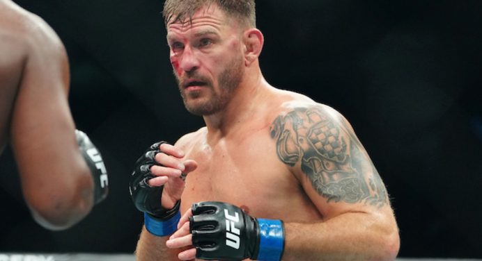 Stipe Miocic cita fãs e rivais em pronunciamento de adeus ao MMA: “Eternamente grato”