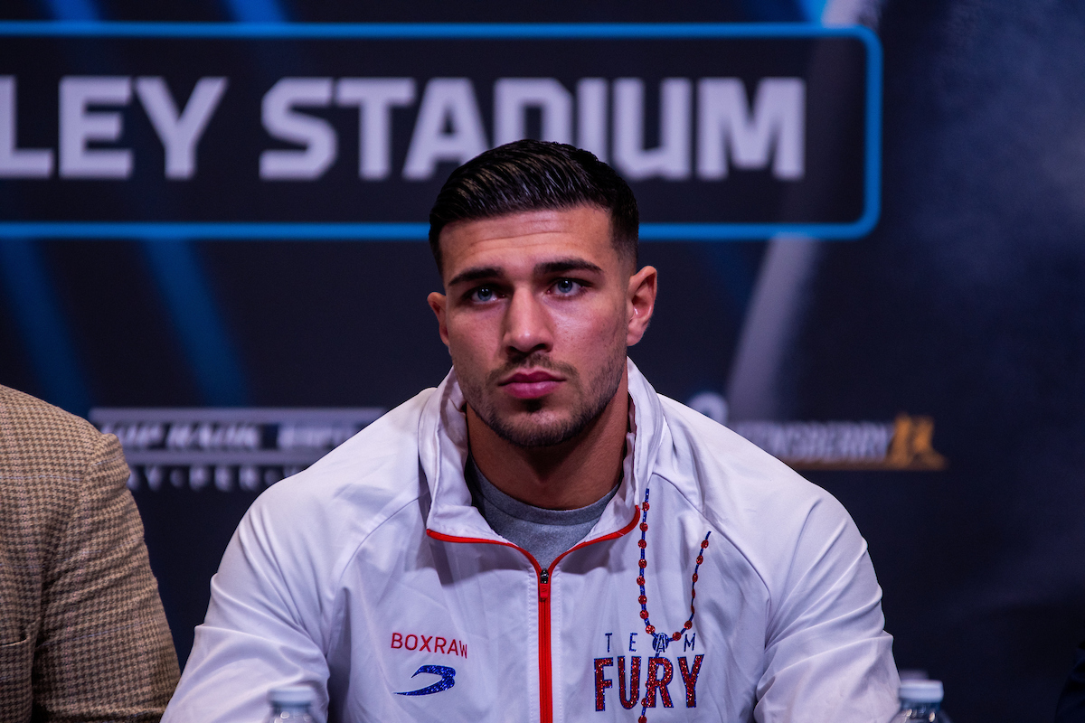 Tommy Fury é irmão mais novo do ex-campeão mundial Tyson Fury