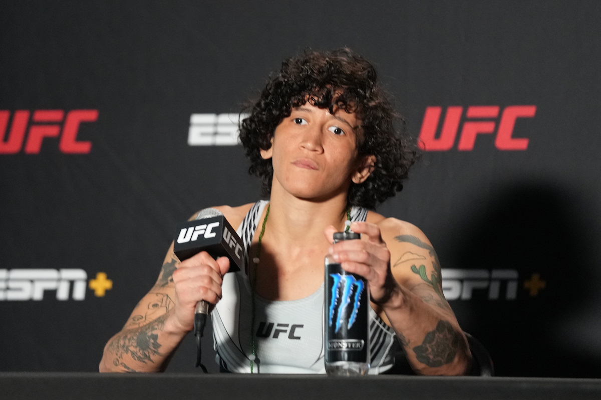 Virna Jandiroba é a atual terceira colocada no ranking peso-palha do UFC