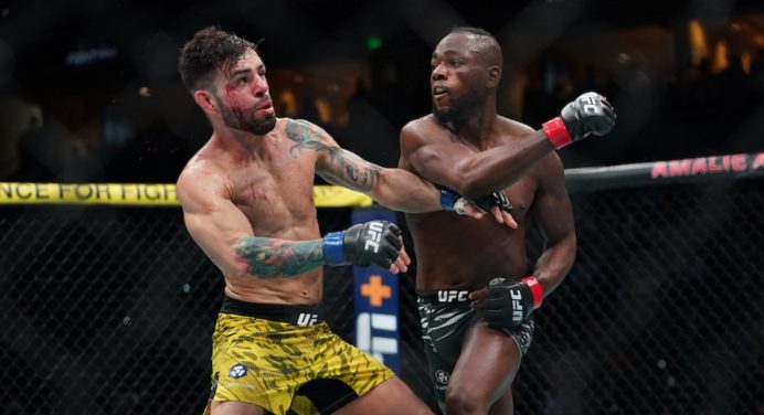 Bruno Bulldog é dominado e perde por nocaute no UFC Tampa