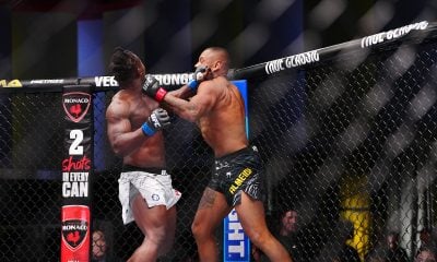 César Almeida aplica cruzado de esquerda para nocautear Abdul Razak Alhassan no UFC Vegas 101