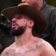 Bruno Lopes comemora vitória no UFC Vegas 101 de chapéu de cowboy