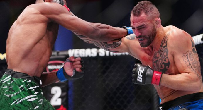 Após batalha no UFC Vegas 101, Santiago Ponzinibbio garante: “Coração não se treina”