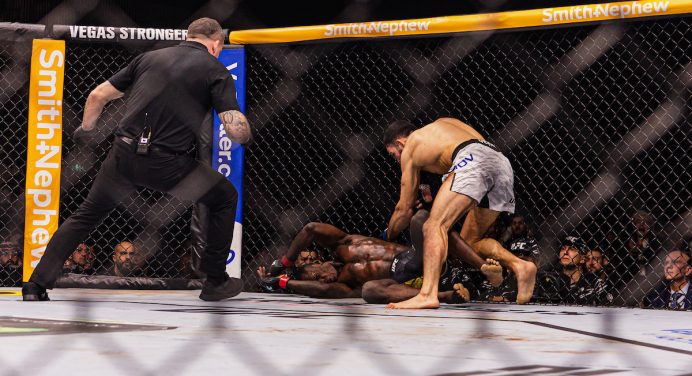 Ex-campeão decreta fim do ciclo de Israel Adesanya entre os tops do UFC