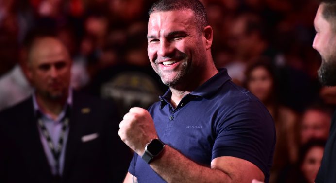 GFL anuncia primeira leva de lutas com Maurício Shogun vs Yoel Romero