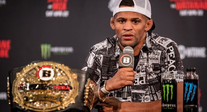 Ex-campeão do Bellator, Patchy Mix assina com o UFC e estreia contra algoz de José Aldo