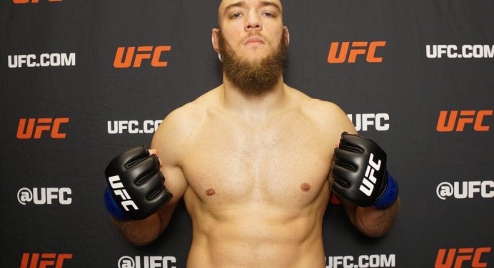 Em alta no UFC, Valter Walker abre o jogo sobre o uso de doping na Rússia