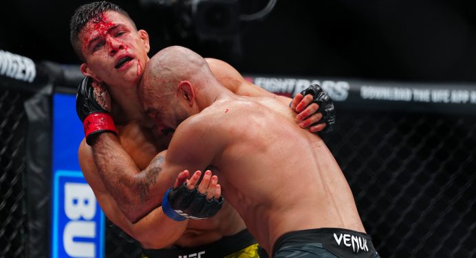 Treinador de Jean Matsumoto alega que UFC discordou de derrota do brasileiro: “Injustiça”