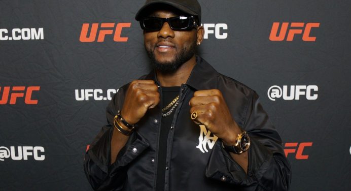 Manel Kape mira conquistar posto de desafiante ao título no UFC Vegas 103: “Cinturão à vista”