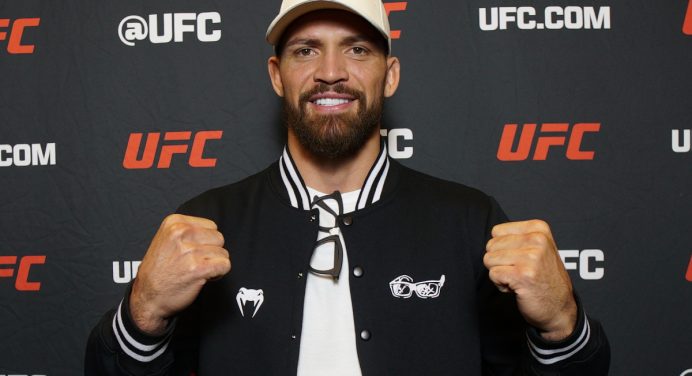 Maurício Ruffy prevê possíveis nocautes contra Chandler e Pimblett no UFC