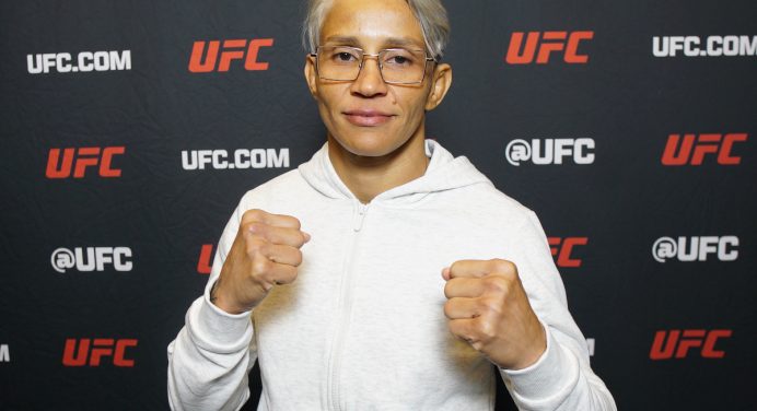 Amanda Lemos esbanja confiança antes de duelo contra Iasmin Lucindo: “Ela não vai ter êxito”