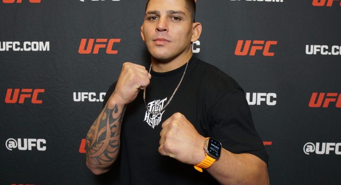 Nocauteador, Brunno Hulk promete resgatar raízes do judô no UFC 313: “Voltar às origens”