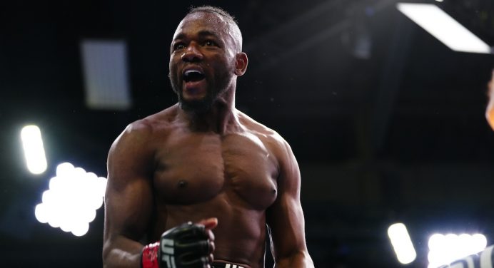 Manel Kape cogita furar a fila por disputa de título contra Alexandre Pantoja no UFC