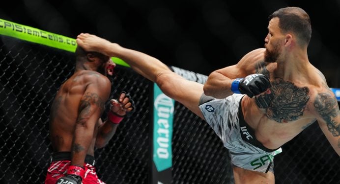 Nocaute do ano? Ex-campeão do UFC coloca Ruffy acima de Topuria em lista de destaques