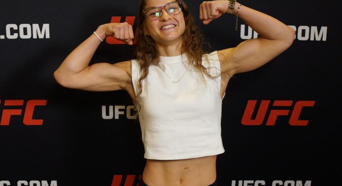 Stephanie Rondinha exalta trabalho de ganho de massa para o UFC Vegas 104