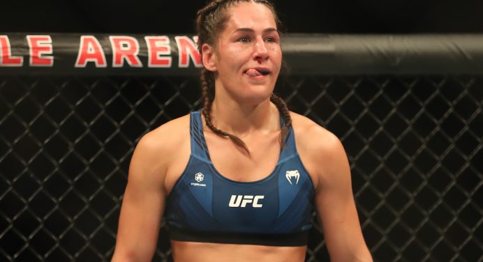 Boxe sem luvas! Ex-desafiante ao título do UFC assina com o Bare Knuckle FC