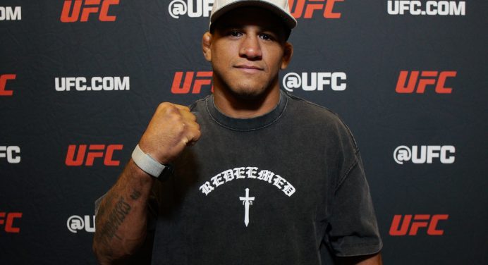 Gilbert Durinho elogia Michael Morales após nocaute: “Esse cara bate forte”