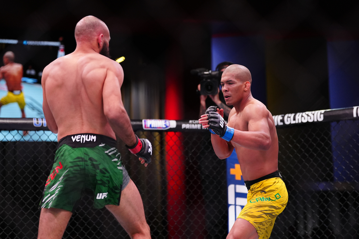 Matheus Camilo e Gabriel Green em duelo no UFC Vegas 106