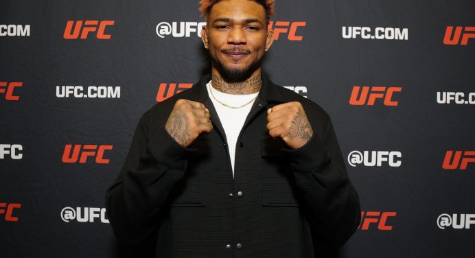 Invicto, Morales manda recado após nocautear Durinho: “Mais duas lutas e quero o cinturão”