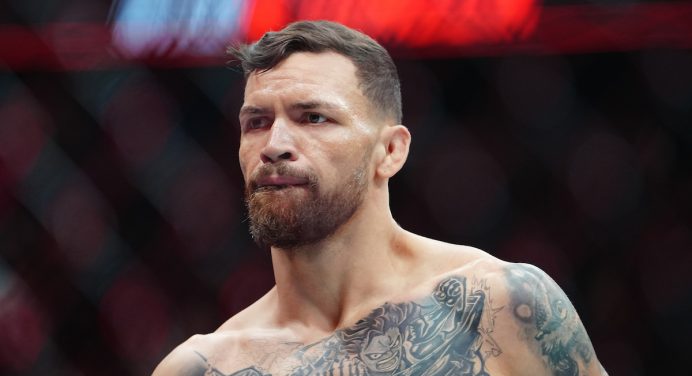 Maurício Ruffy treina com Volkanovski e Adesanya e recebe elogios; veja