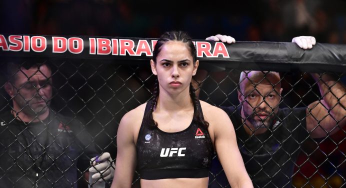Fim da linha! Sem contrato renovado, Ariane Lipski deixa o UFC após sequência negativa
