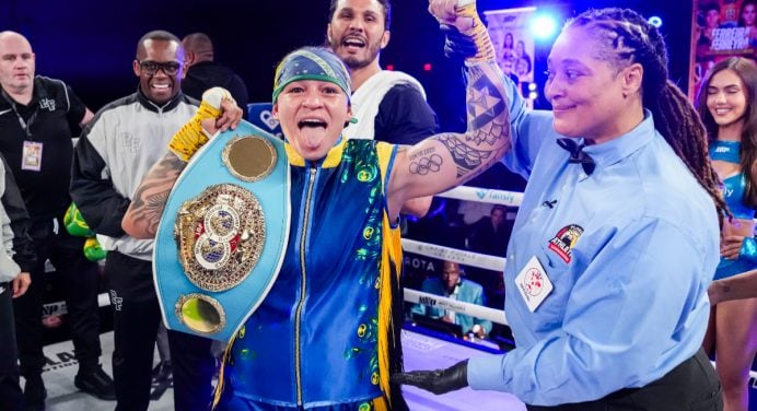 Bia Ferreira mantém cinturão e desafia campeã da WBA em Orlando