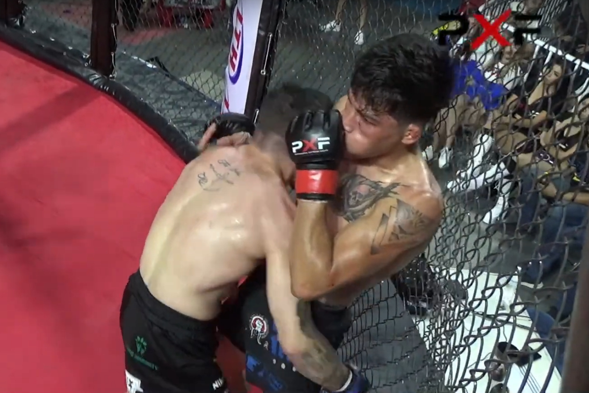 Chris Quiroz e Jahir Ramos durante luta